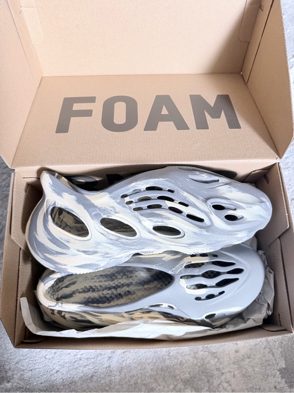 Adidas Yeezy Foam Runner MXT Moon Grey - Men’s Size 8 - Original Box - Picture 9 of 9
